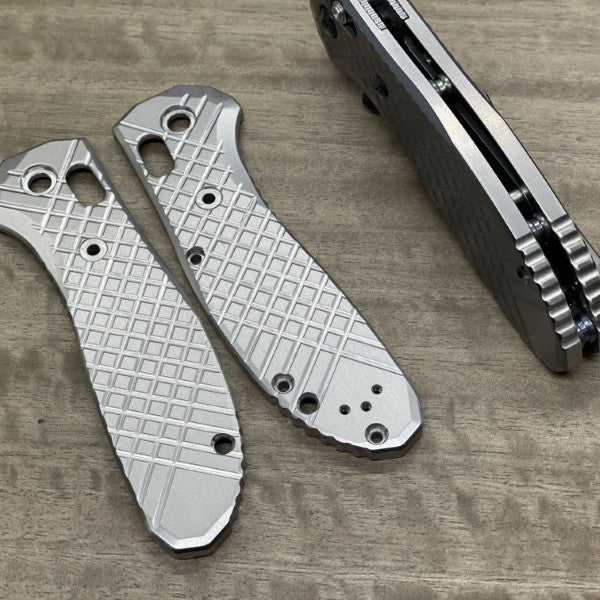 Benchmade Griptilian 550 Zirconium Frag