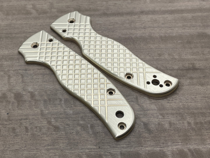 Spyderco Shaman<br>Brass Frag
