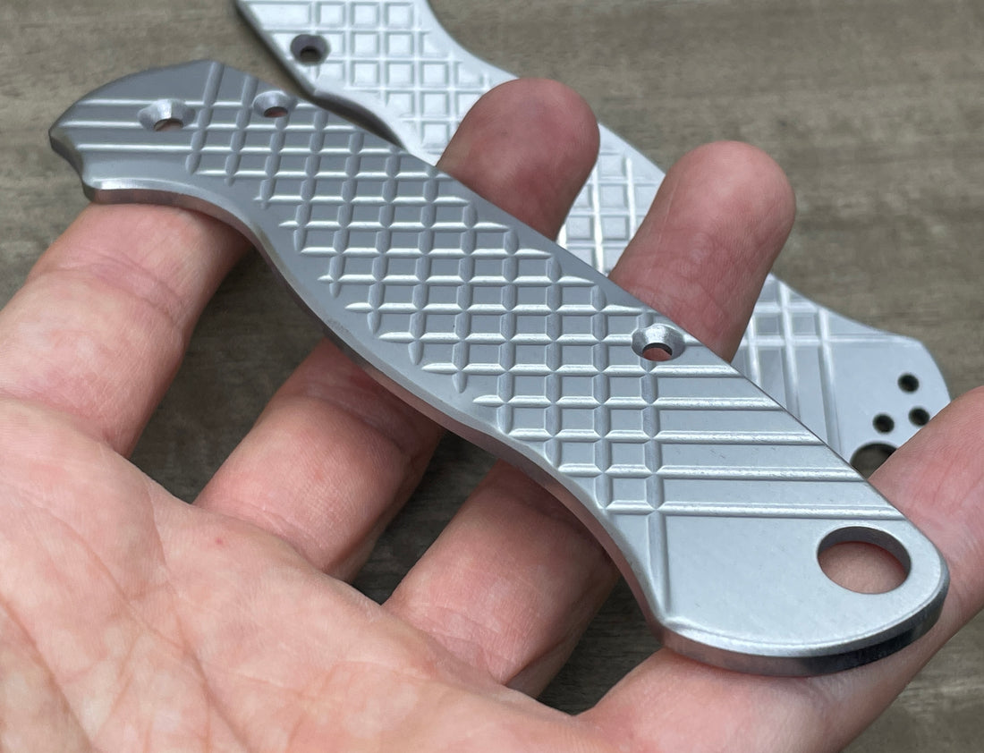 Spyderco Paramilitary 2<br>Titanium Frag