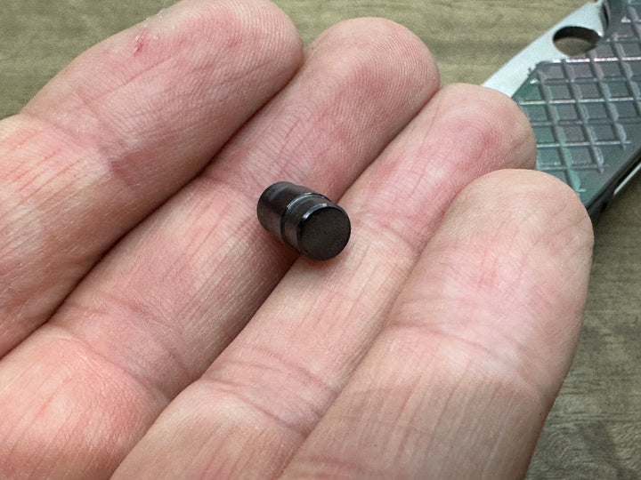 Zirconium Lanyard Hole Plug<br>Spyderco Smock