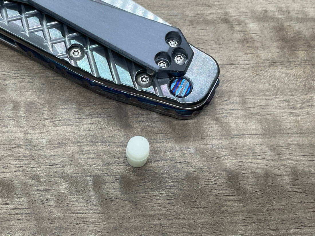 TurboGlow lanyard hole stopper for Spyderco SMOCK