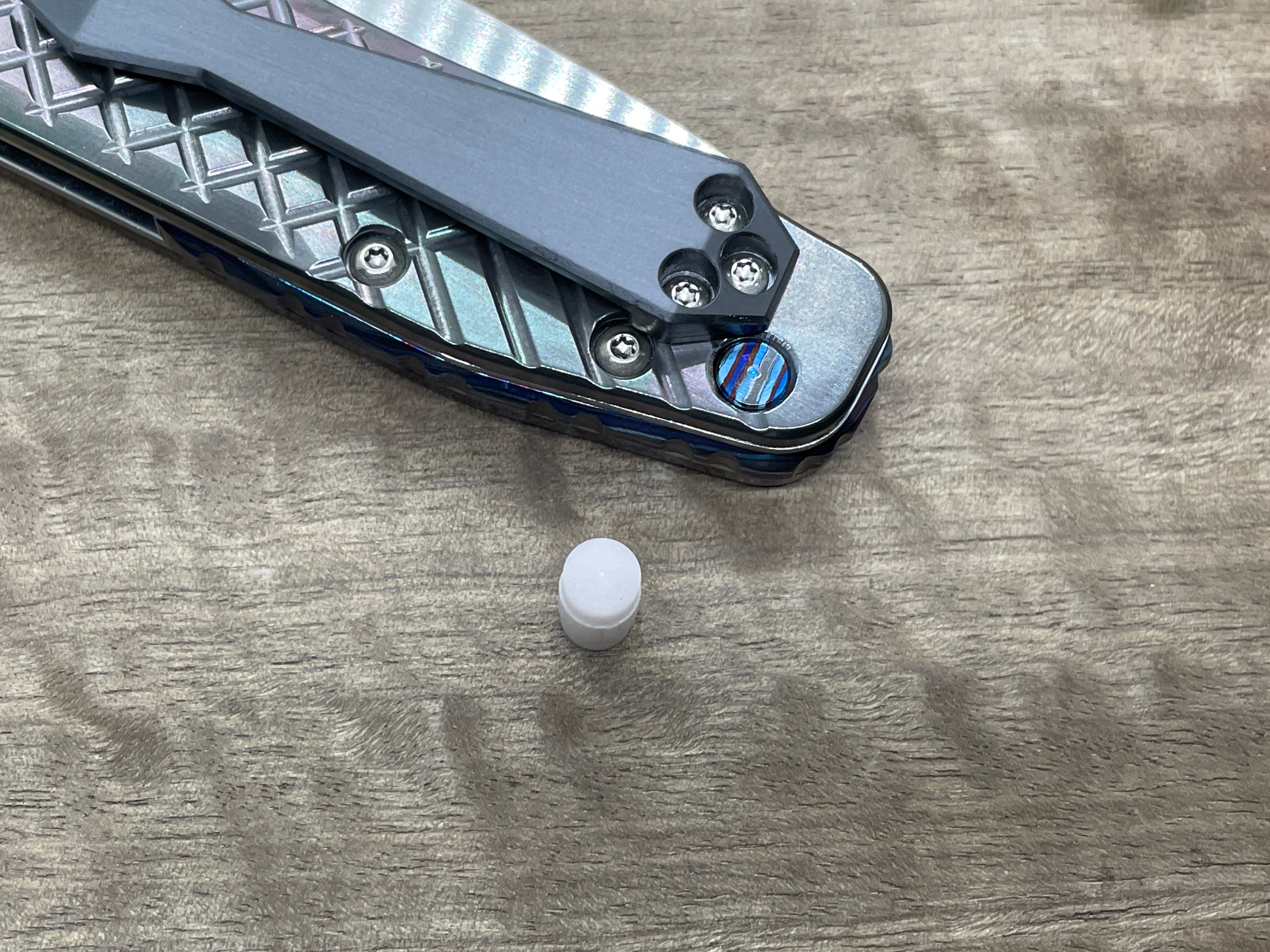 TurboGlow lanyard hole stopper for Spyderco SMOCK
