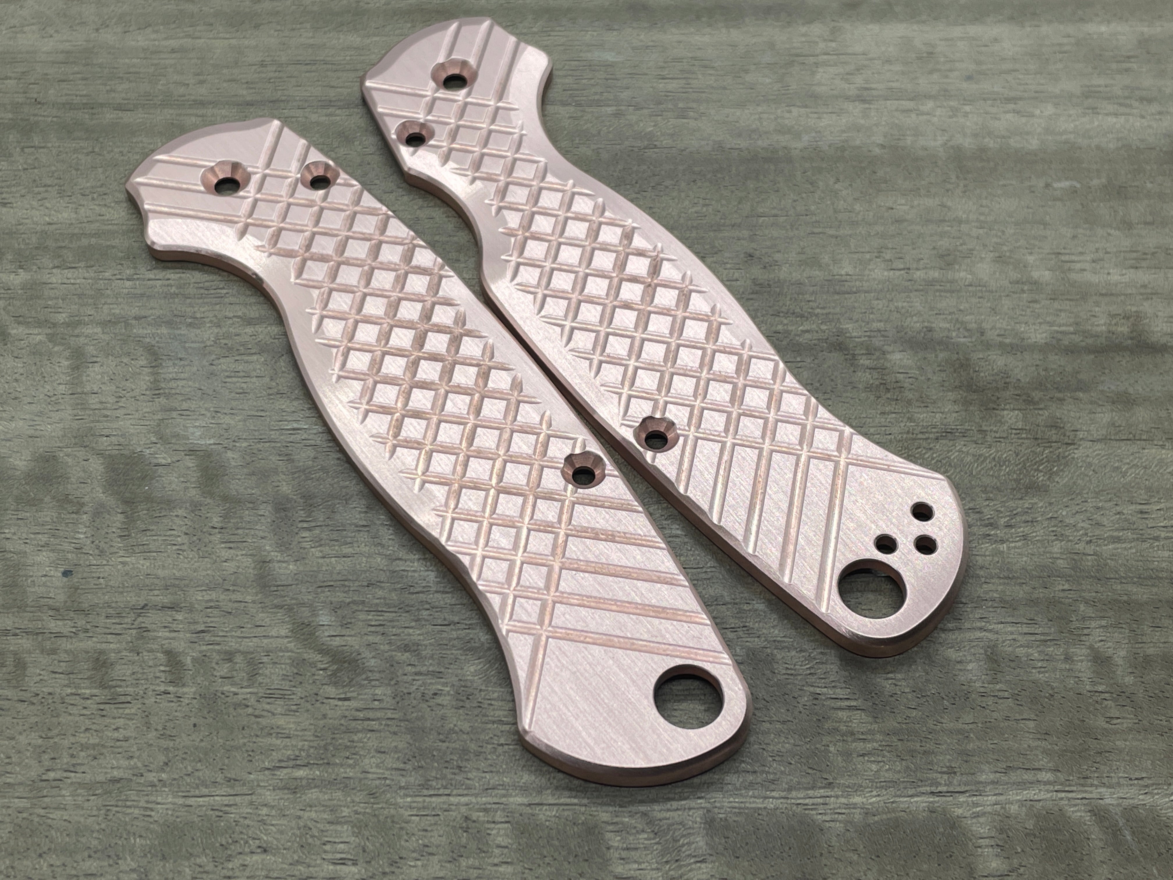 Spyderco Paramilitary 2<br>Copper Frag