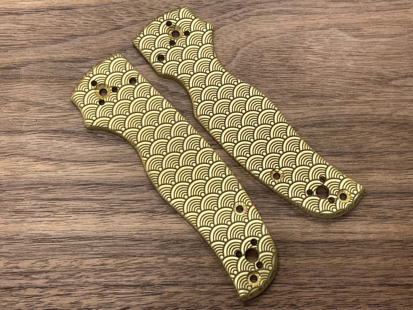 SEIGAIHA Brass Scales for SHAMAN Spyderco