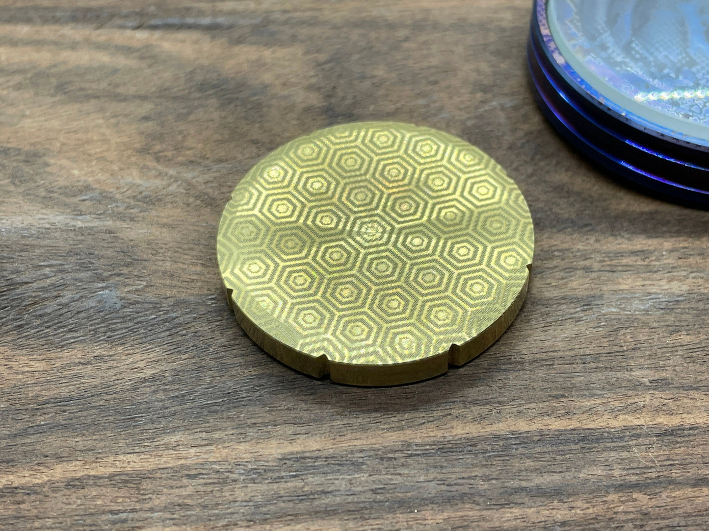 HONEYCOMB engraved Brass Spinning Worry Coin Spinning Top