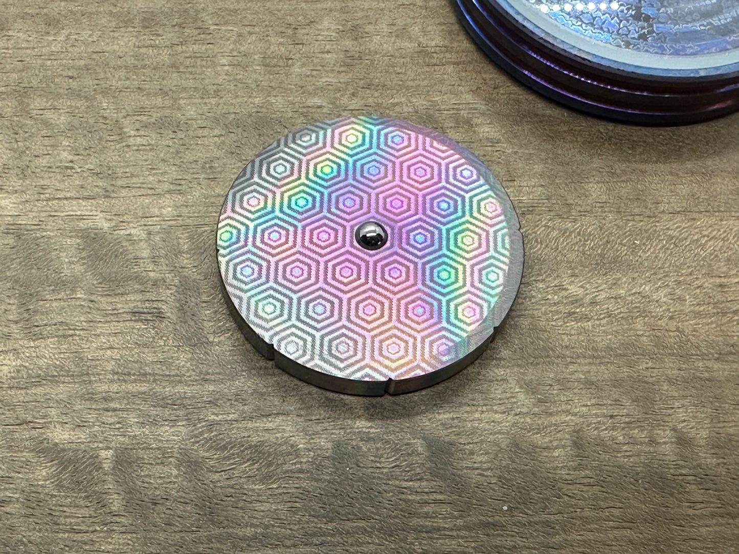 Oil Slick Honeycomb Titanium Spinning Worry Coin Spinning Top