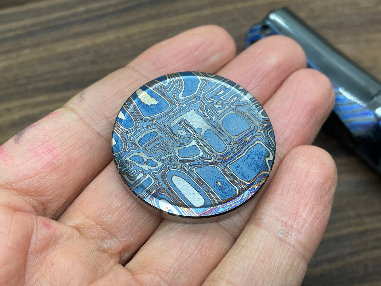 4 sizes Mokume pattern heat ano engraved Titanium Worry Coins Toss Coin