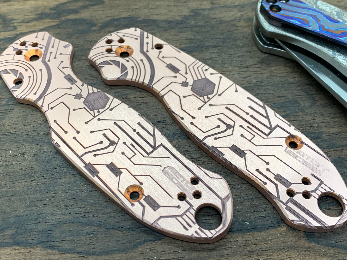 CIRCUIT BOARD engraved Copper Scales for Spyderco Para 3