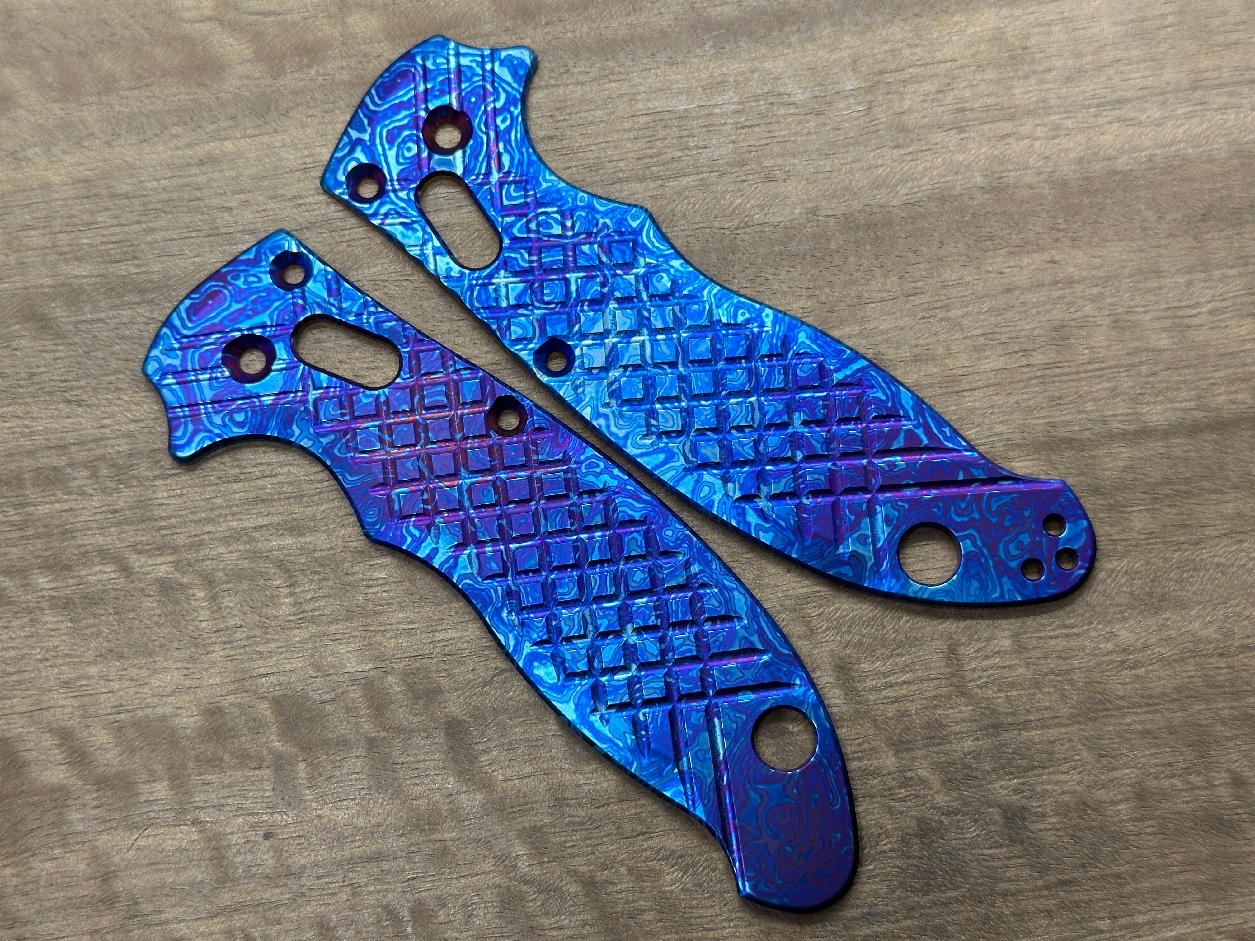 ALIEN Flamed FRAG Cnc milled Titanium scales for Spyderco MANIX 2