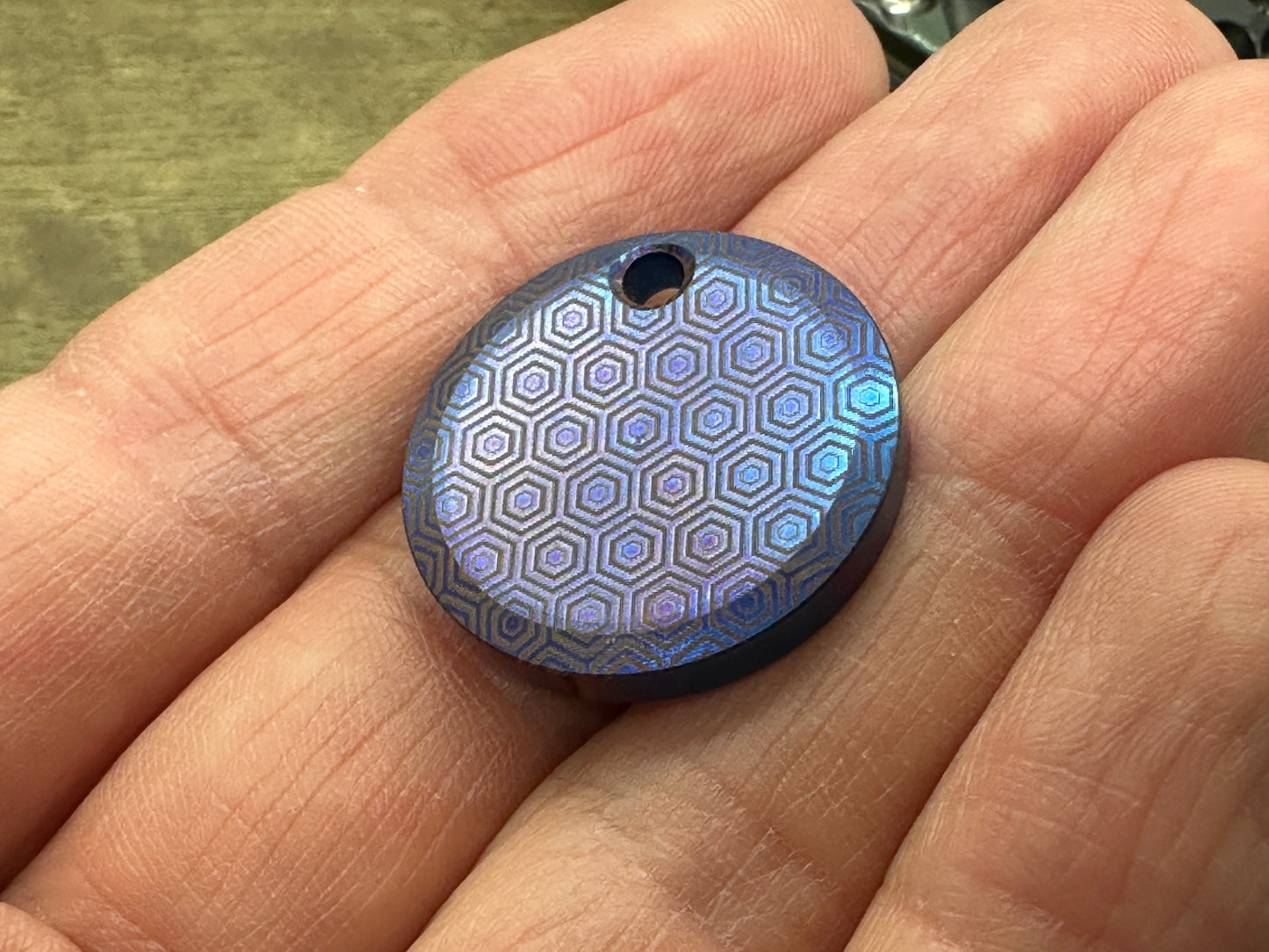 HONEYCOMB Flamed engraved Titanium Pendant Keychain