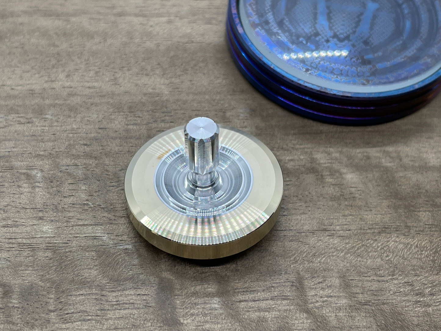 GROOVED Bronze Spinning Top PERFORMER - Alu Aerospace stem