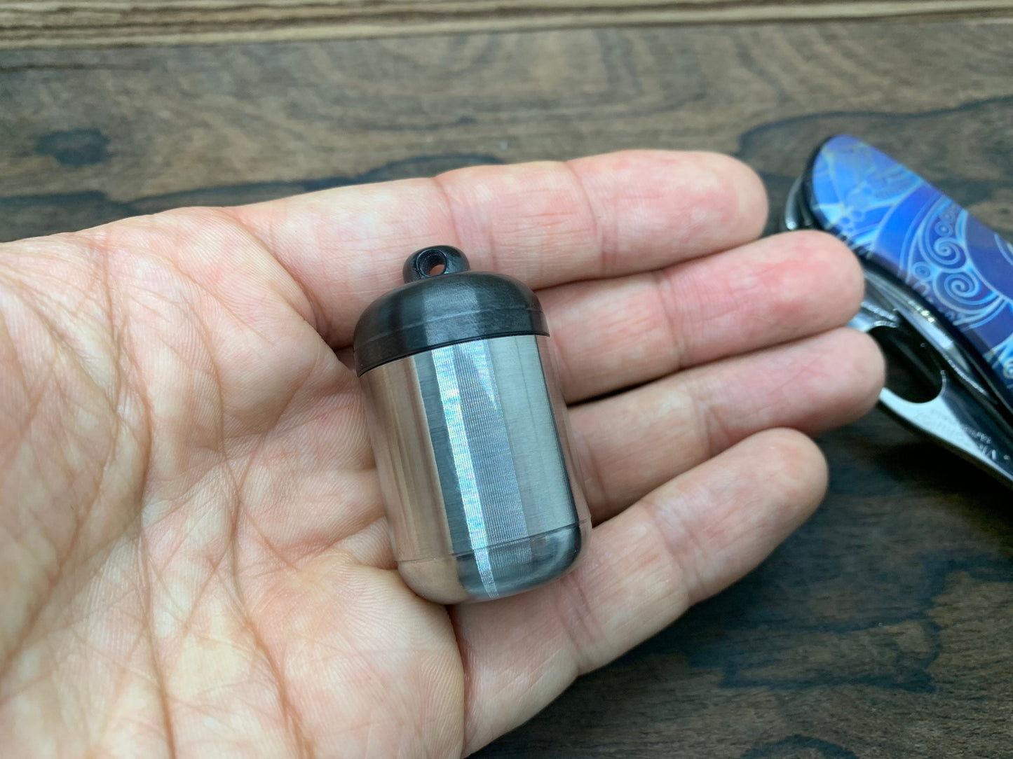 Keychain Meton-Vault Pill Box Stash box Pocket Pill Case: Zirconium & Titanium