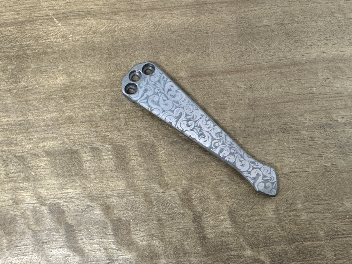 Dark-Ti VICTORIA engraved SPIDY Titanium CLIP for most Benchmade models