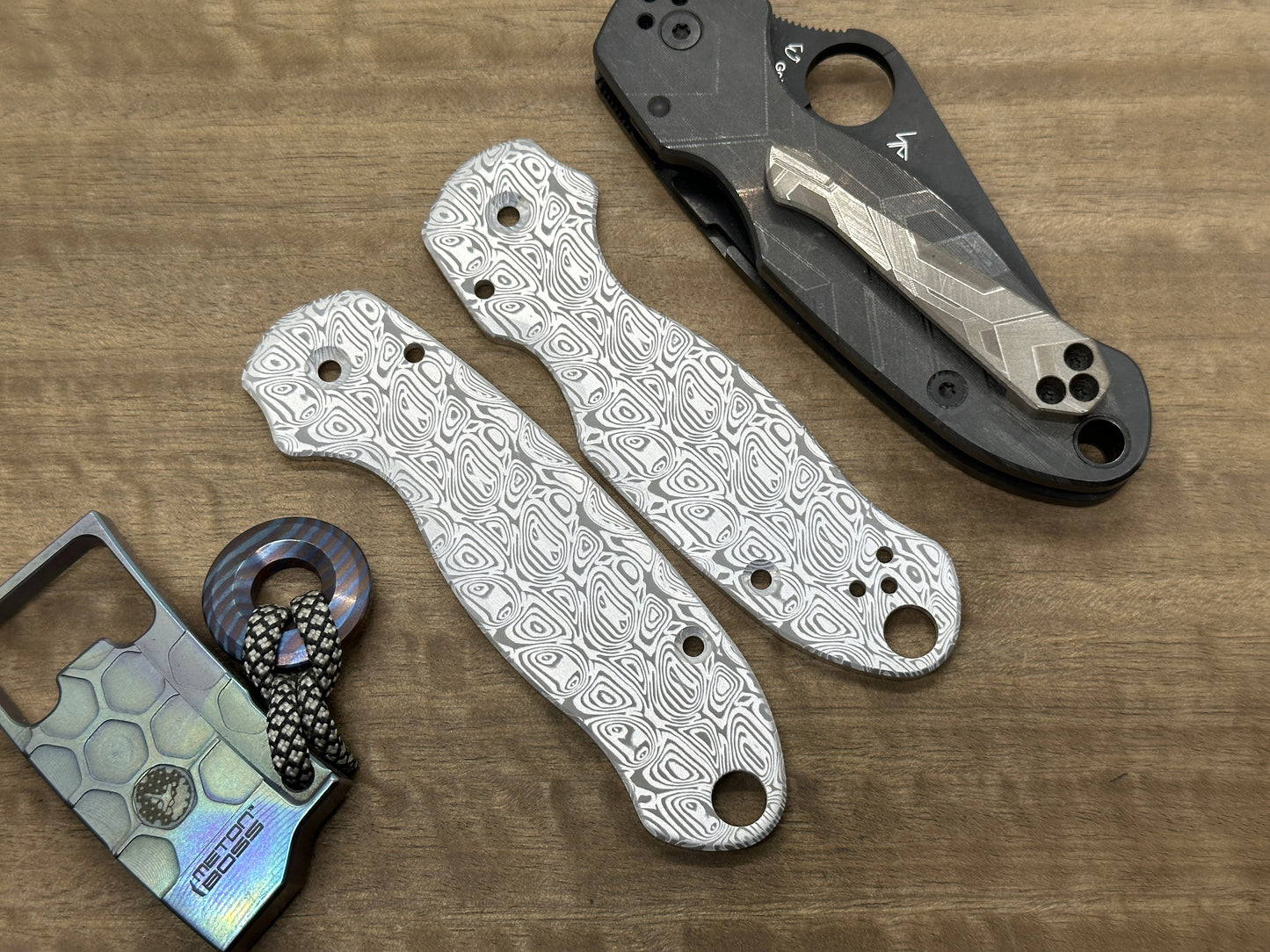 Dama AEGR pattern Aerospace Aluminum Scales for Spyderco Para 3