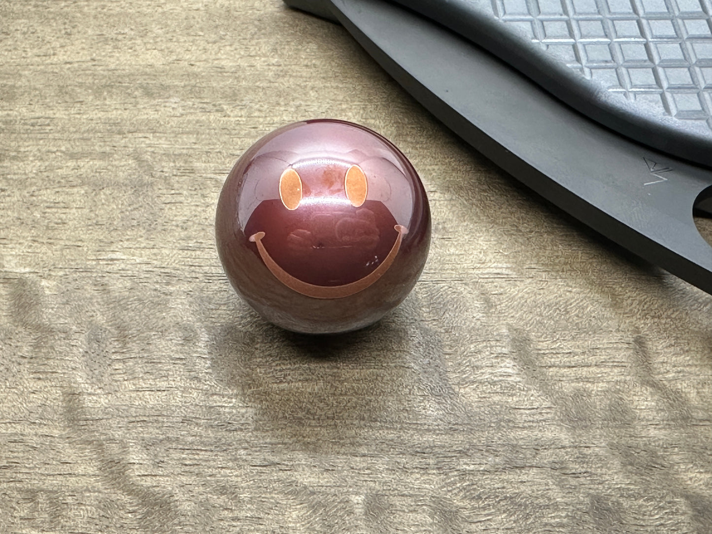 1" SMILEY Dark Solid Polished Copper SPHERE + Glow in the dark stand