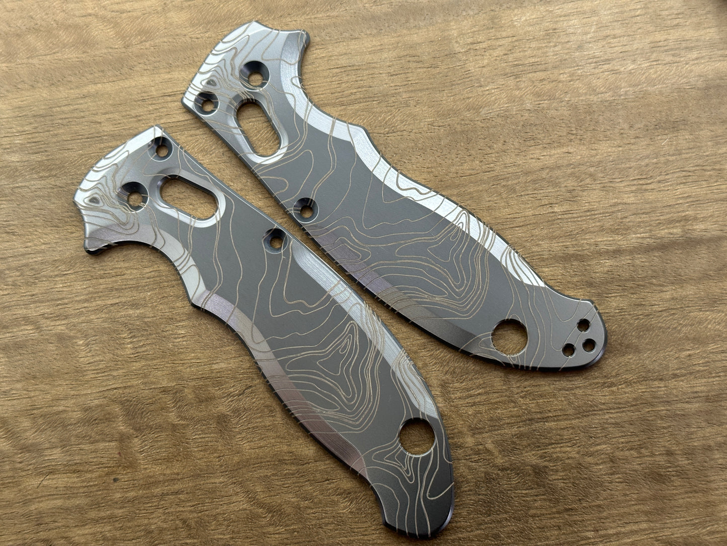 Black TOPO engraved Titanium scales for Spyderco MANIX 2