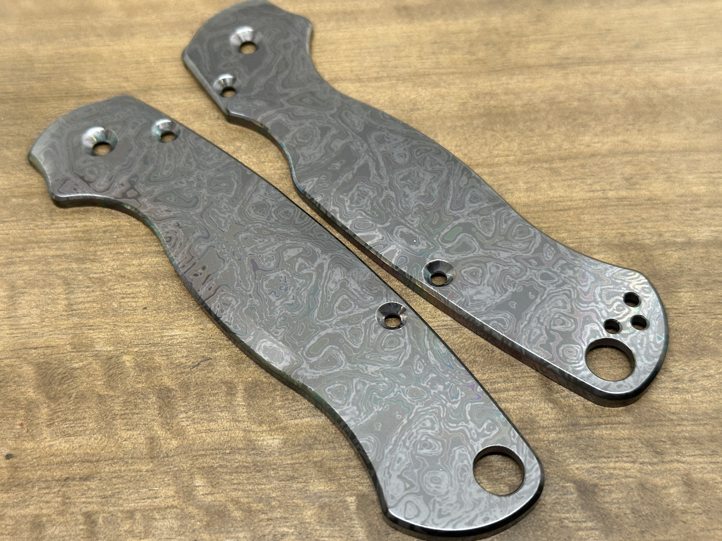 ALIEN Polished engraved Zirconium scales for Spyderco Paramilitary 2 PM2