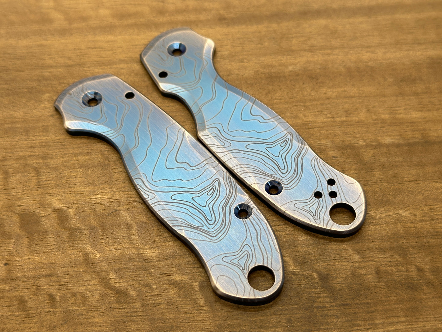 Blue Ano Brushed TOPO engraved Titanium scales for Spyderco Para 3