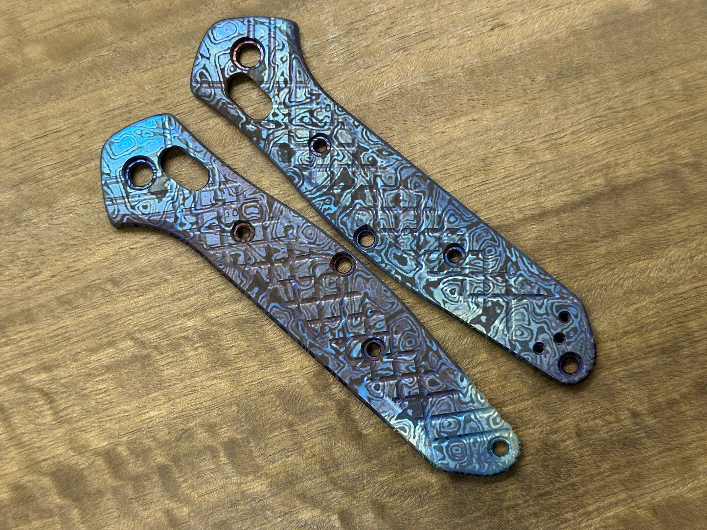 Dark ALIEN Blue Flamed FRAG milled Titanium Scales for Benchmade 940 Osborne