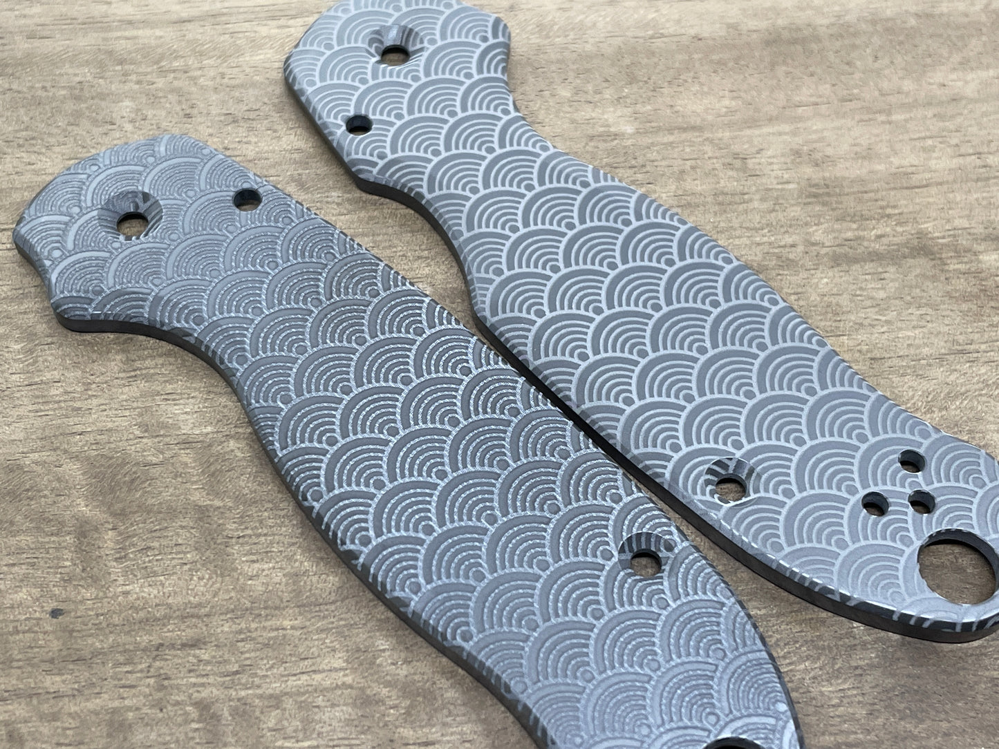 SEIGAIHA Zirconium Scales for Spyderco Para 3