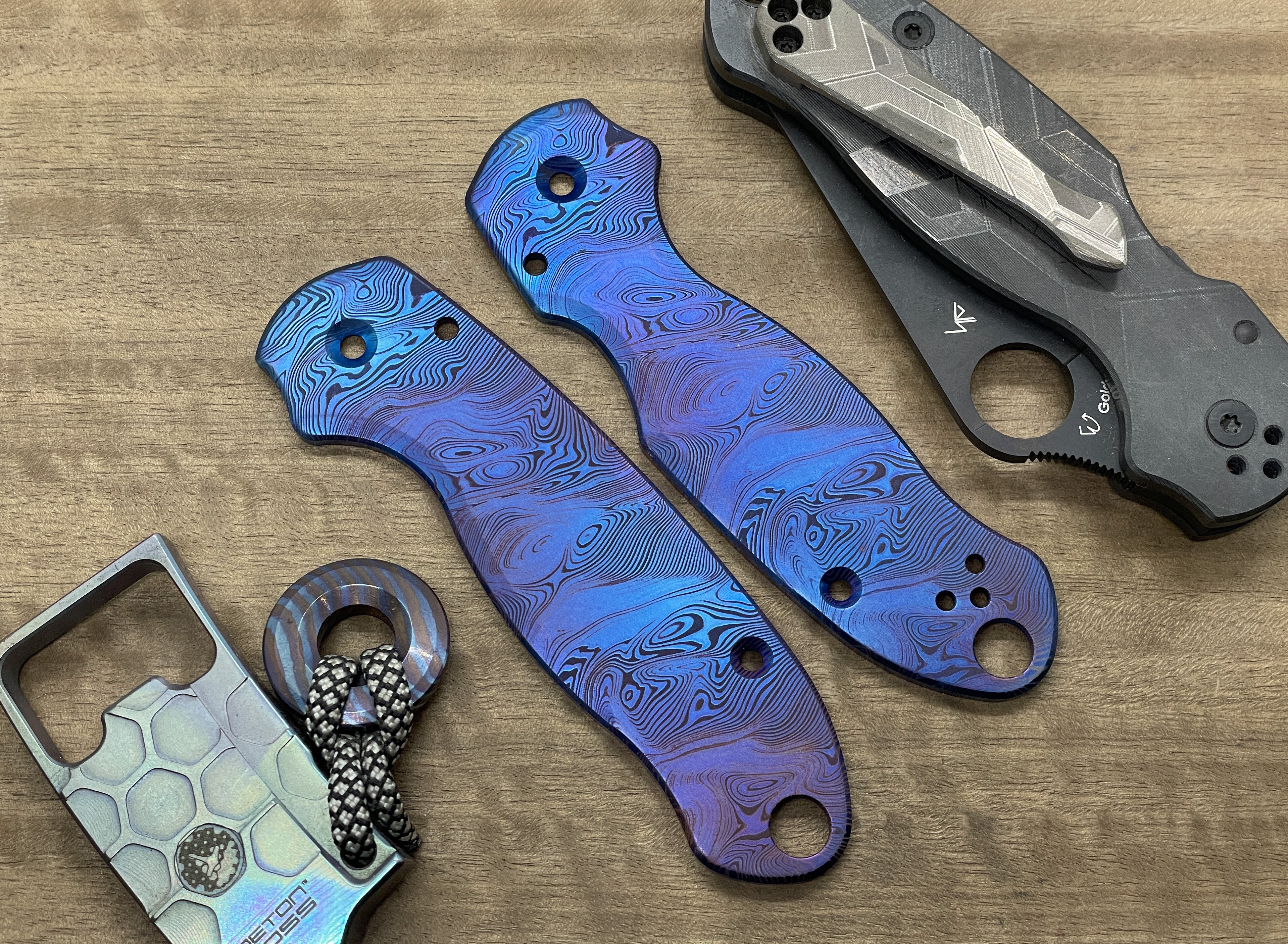 Dama TWIST Flamed Titanium Scales for Spyderco Para 3