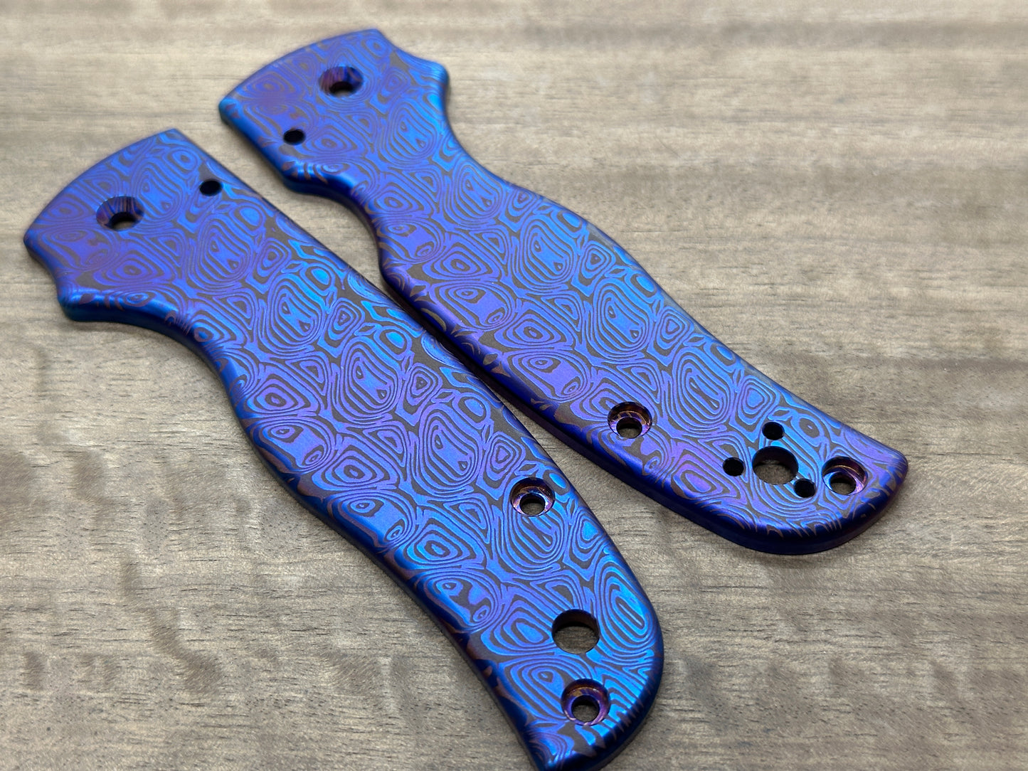 Dama AEGR Flamed Titanium Scales for SHAMAN Spyderco