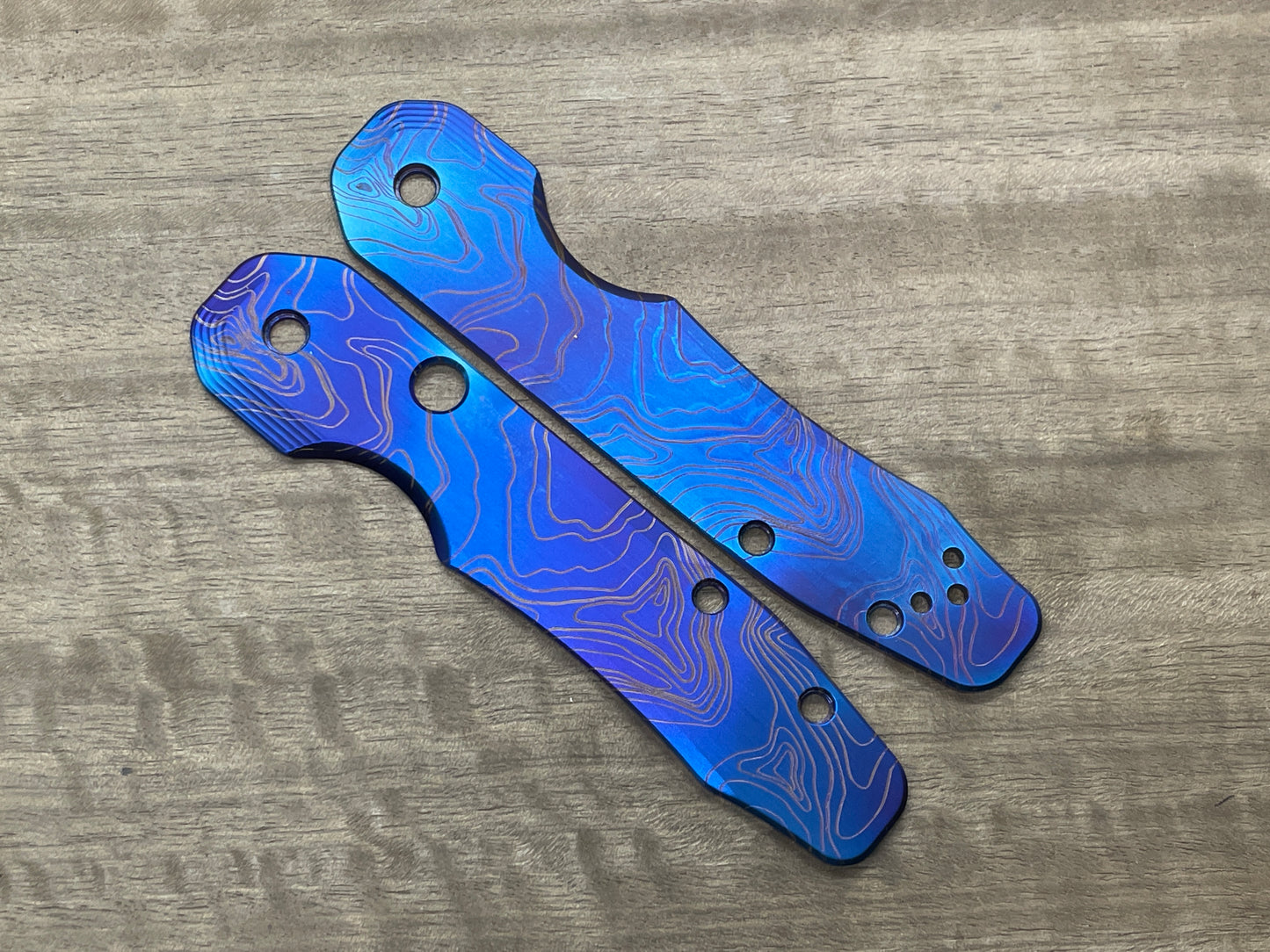 FLAMED TOPO engraved Titanium Scales for Spyderco SMOCK