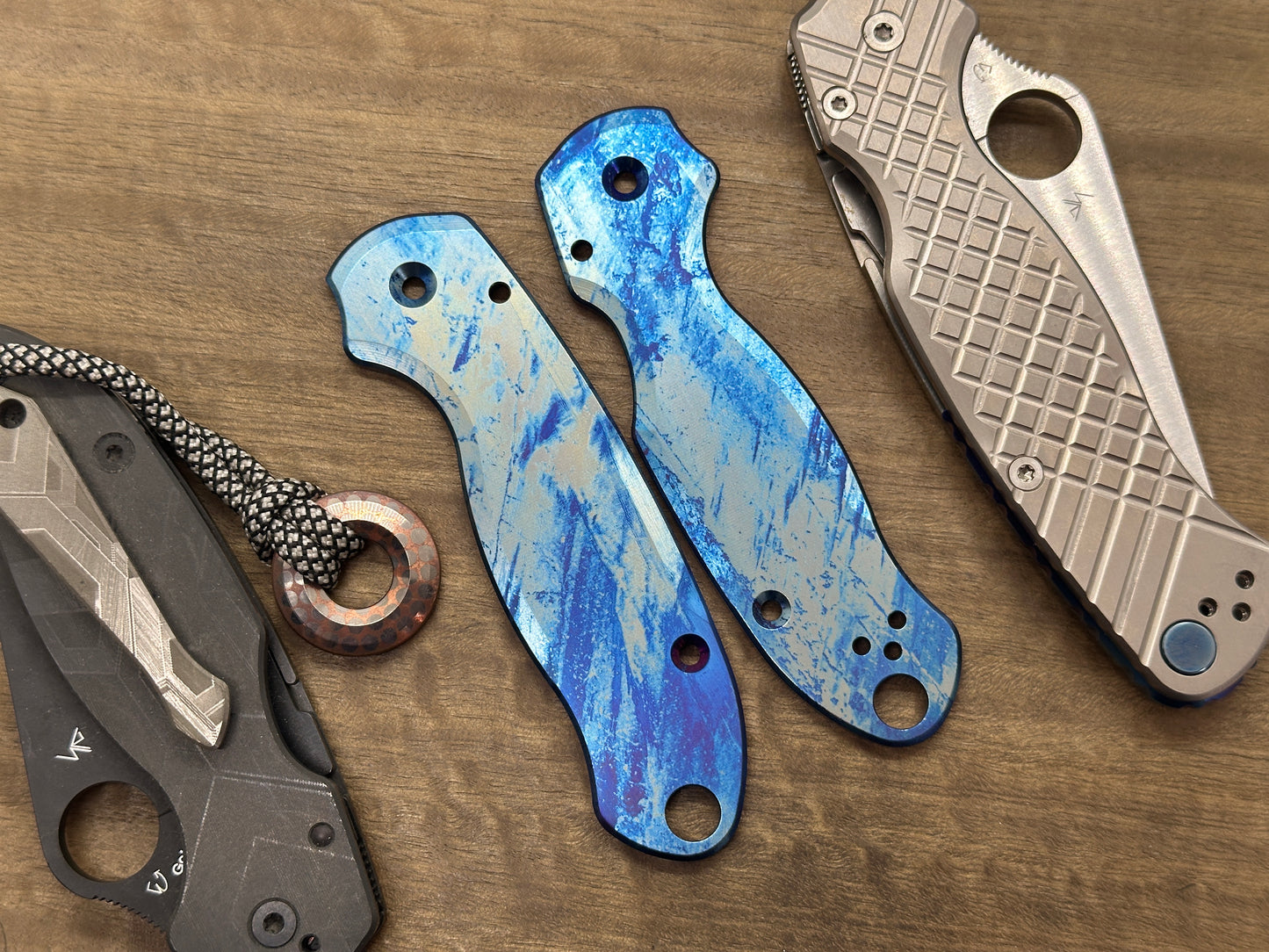 Flamed LABRADORITE engraved Titanium scales for Spyderco Para 3