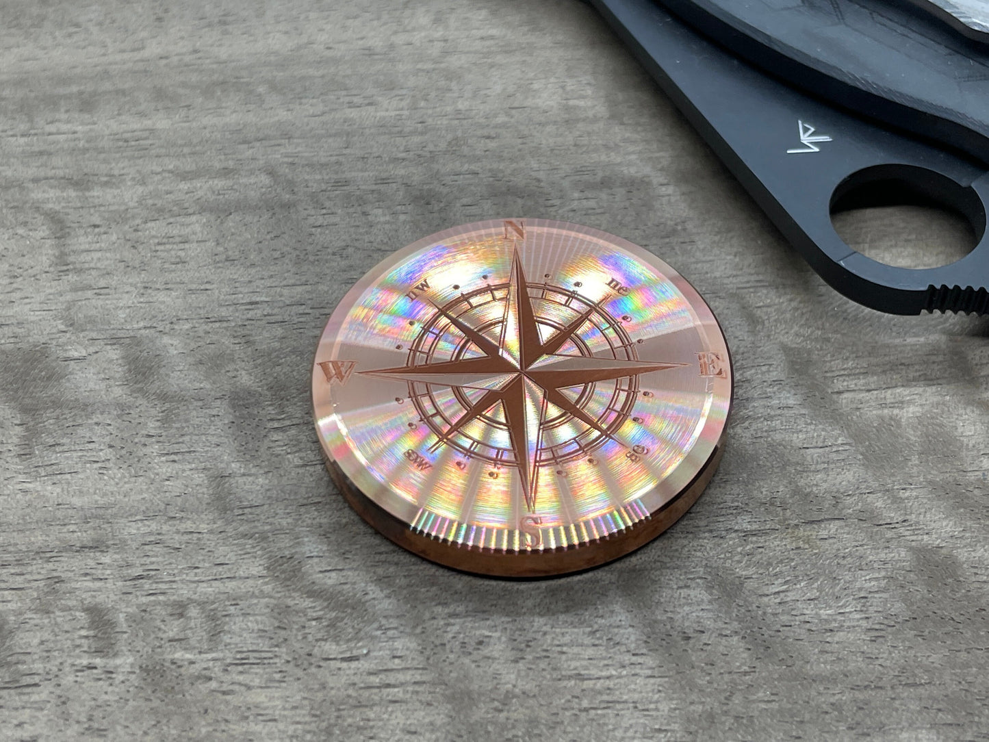 3 Sizes COMPASS engraved Copper Worry Coin Metal Worry Coin