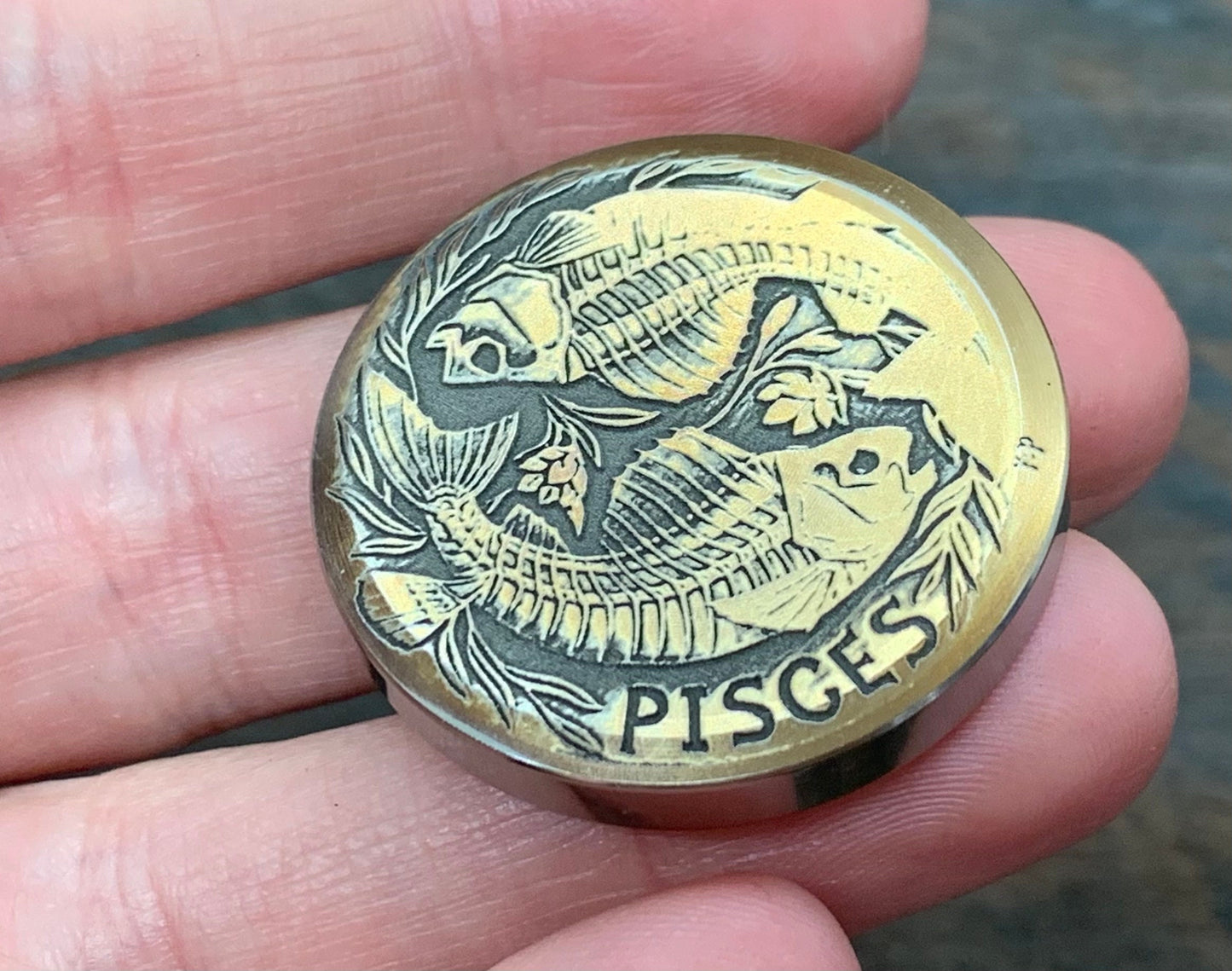 4 sizes PISCES engraved Titanium Worry Coin Challenge Coin