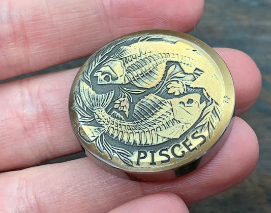 4 sizes PISCES engraved Titanium Worry Coin Challenge Coin