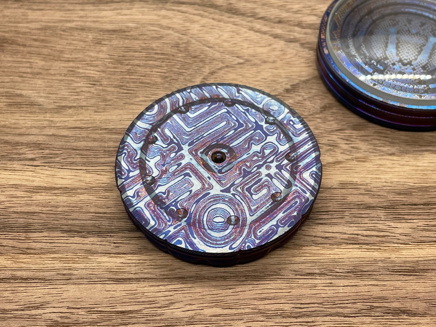 Flamed GIGA Spinning Top STROBE effects Titanium spin