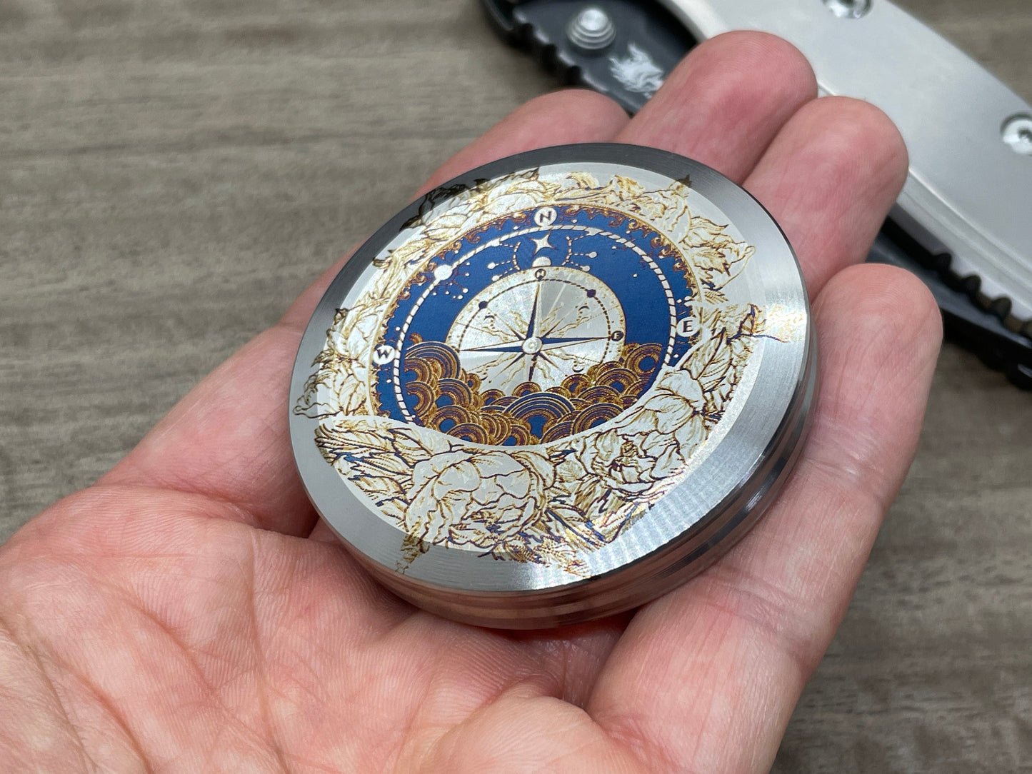 4 sizes COMPASS-TRAVELER heat engraved Stainless Steel Worry Coin