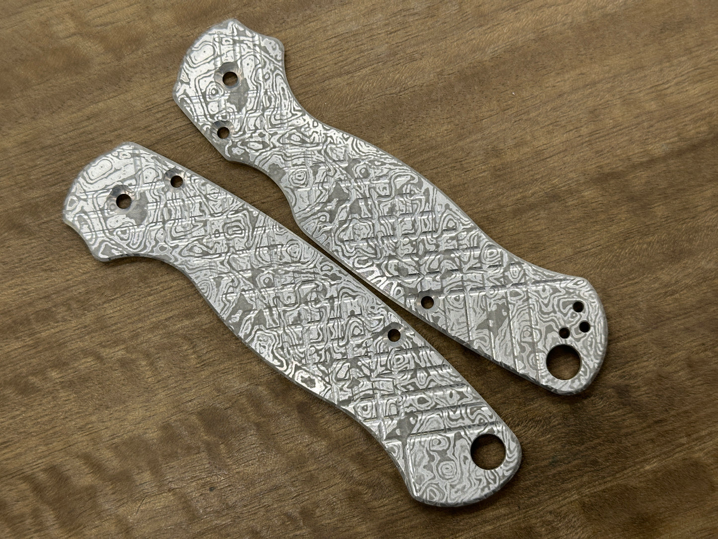 ALIEN FRAG milled Aerospace Aluminum scales for Spyderco Paramilitary 2 PM2