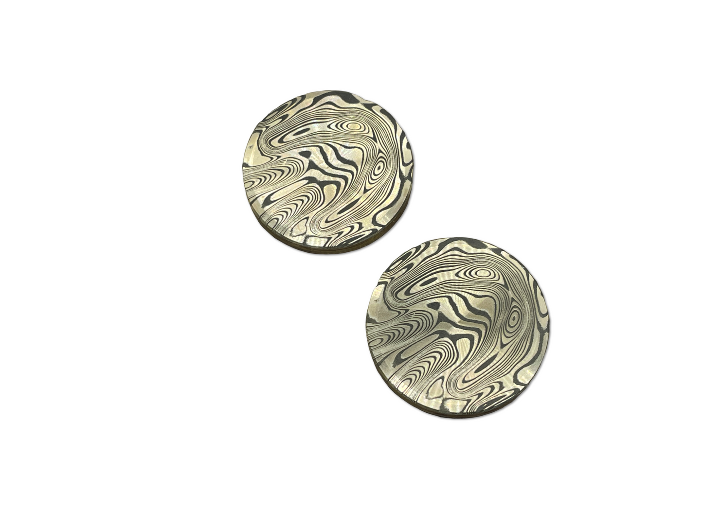 Dama FISH pattern engraved HAPTIC Coins CLICKY Brass fidget