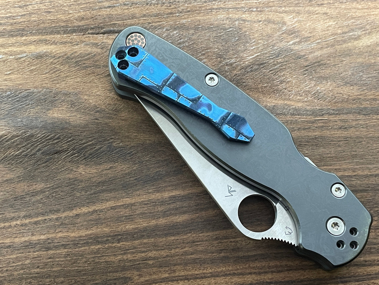 RIVETED AIRPLANE Blue ano Dmd Titanium Clip for most Spyderco models