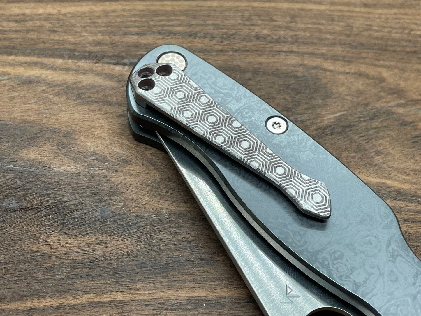 HONEYCOMB engraved SPIDY Titanium CLIP for most Spyderco models