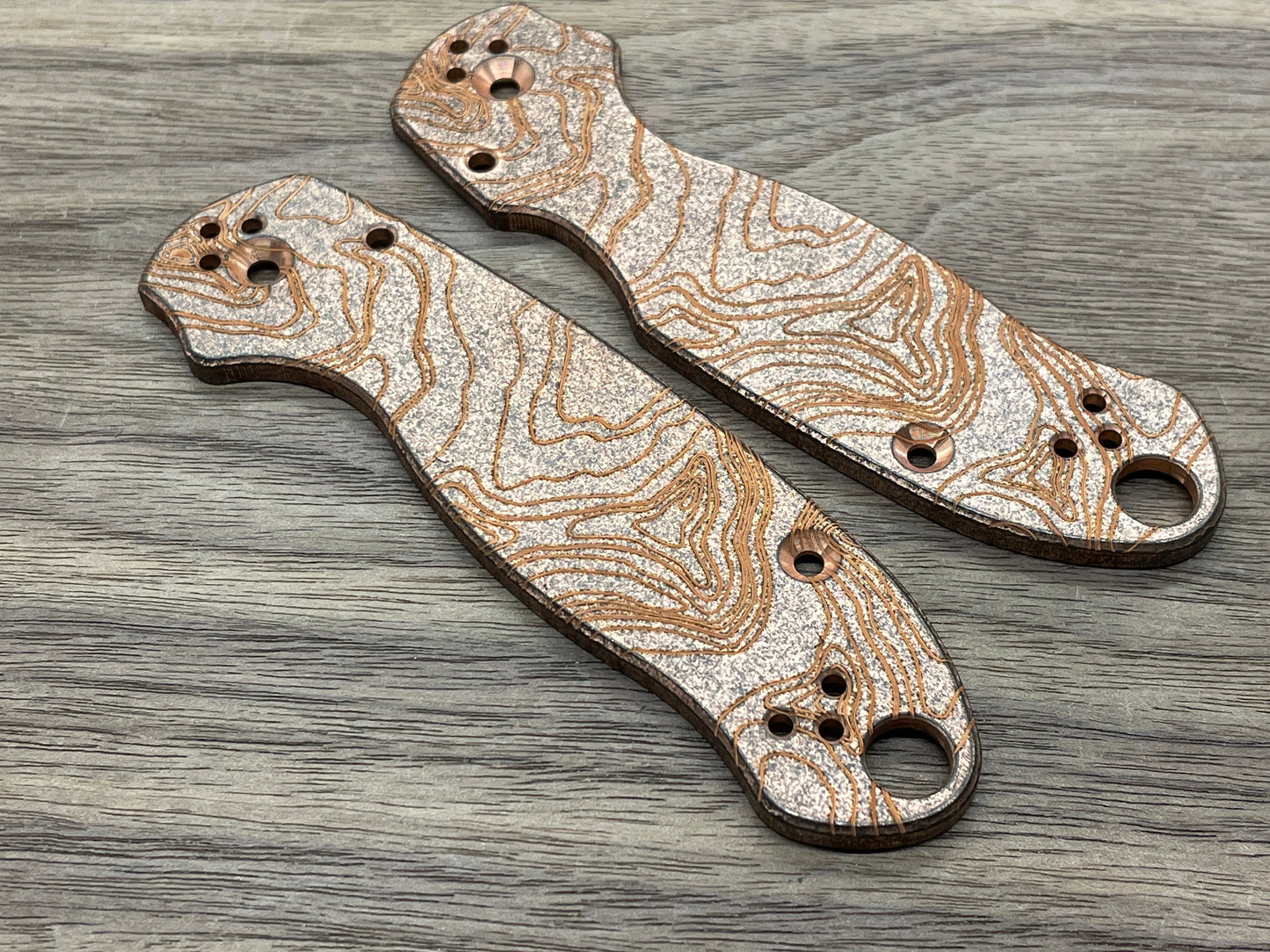 Battleworn TOPO engraved Copper Scales for Spyderco Para 3