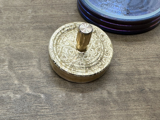 40gr HEAVY 1.23" ALIEN engraved Grooved Brass PERFORMER Spinning Top