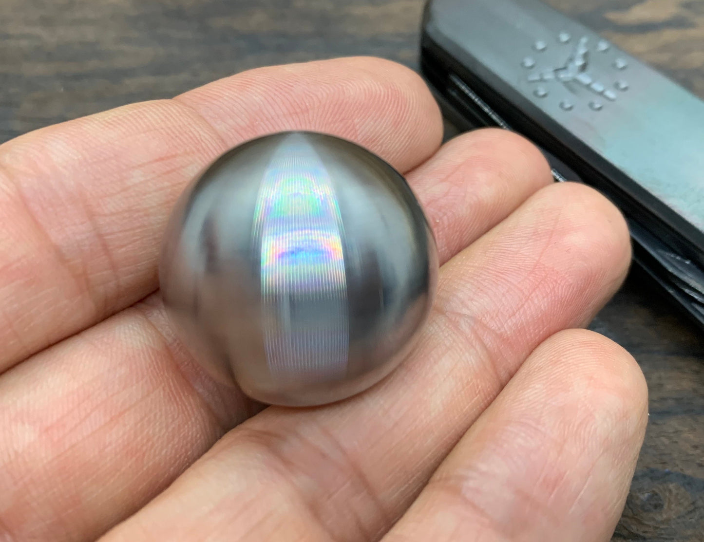 1" Solid Stainless Steel SPHERE + Glow in the dark stand