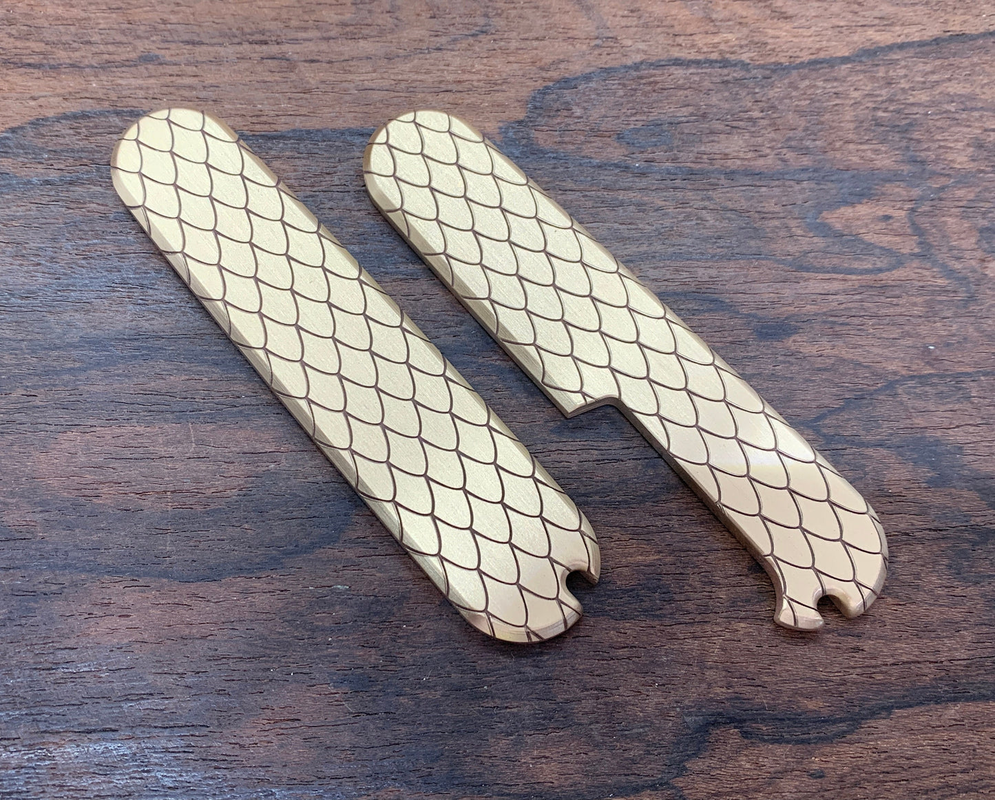 Brass DRAGONSKIN engraved 91mm Scales for Swiss Army SAK