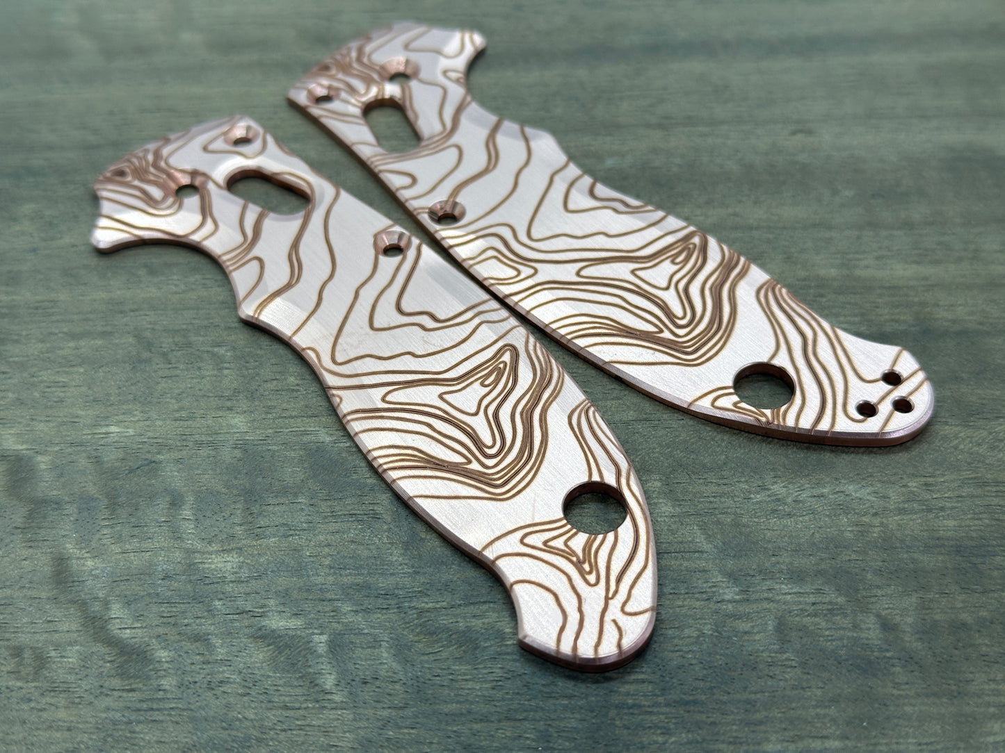 TOPO engraved Copper scales for Spyderco MANIX 2