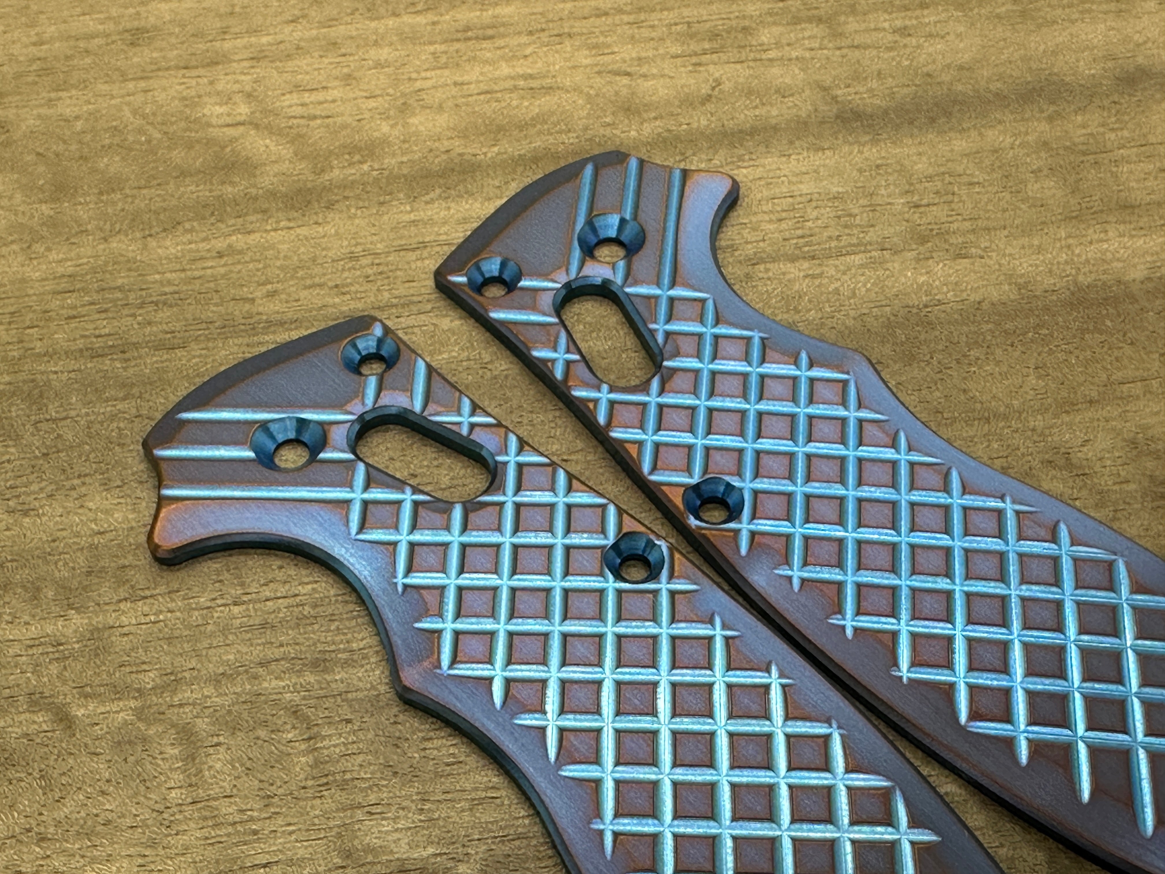 2 Tone (Blue-Purple) FRAG Cnc milled Titanium scales for Spyderco MANIX 2