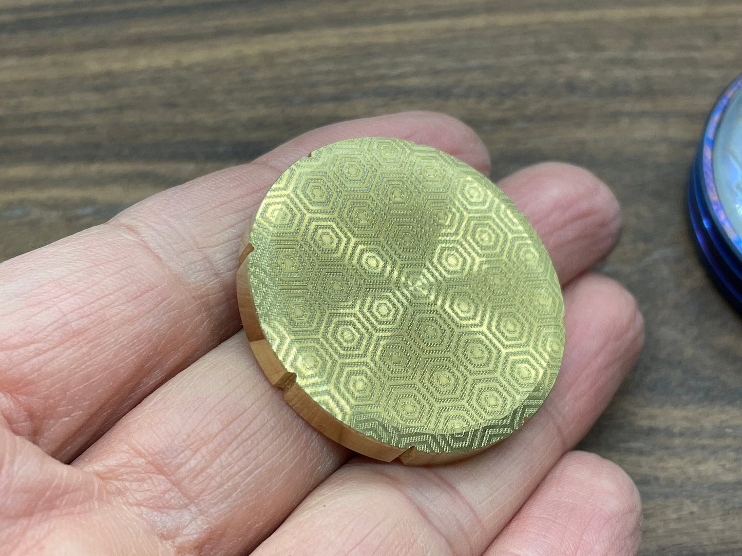 HONEYCOMB engraved Brass Spinning Worry Coin Spinning Top