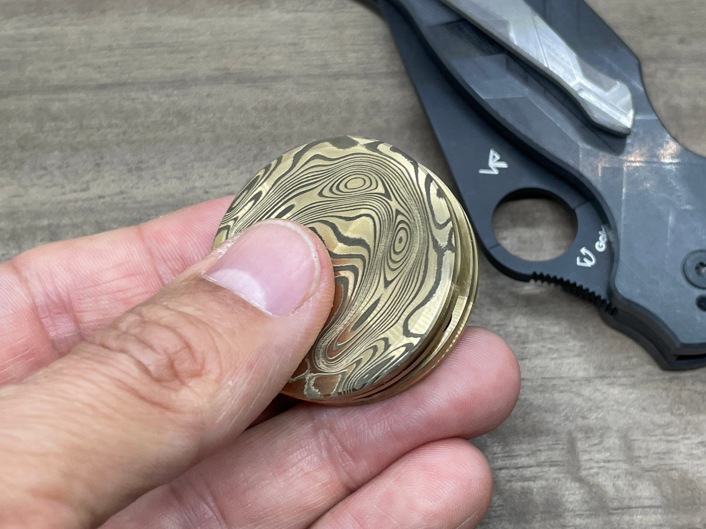 Dama FISH pattern engraved HAPTIC Coins CLICKY Brass fidget