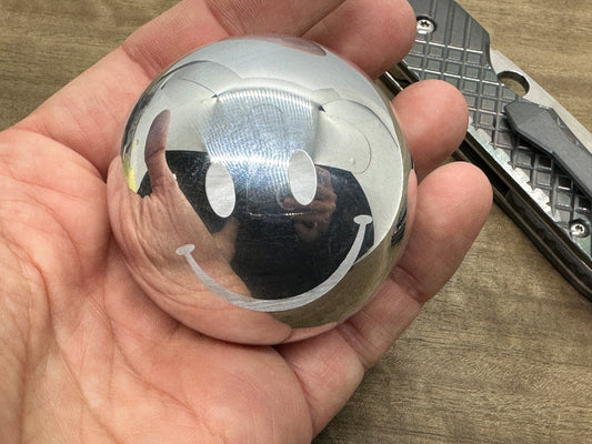 2.15in Giga SMILEY Solid Aerospace Grade Aluminum Sphere +Glow in the dark stand