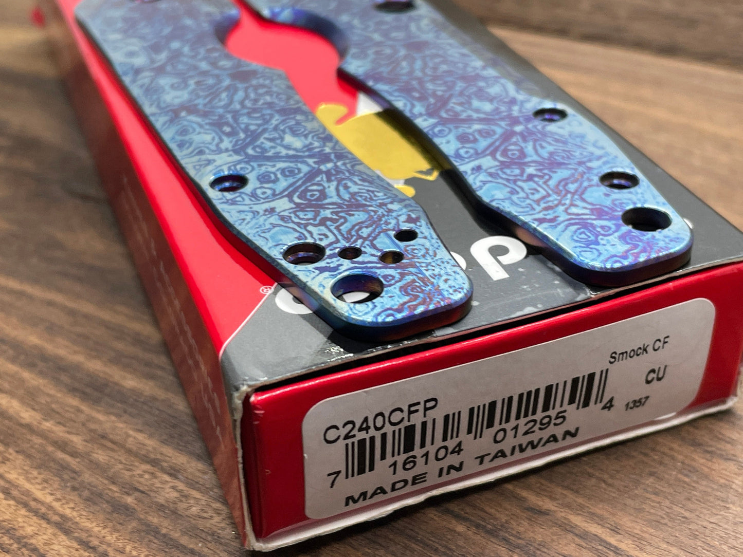 Blue ALIEN Heat ano engrv Titanium Scales for Spyderco SMOCK