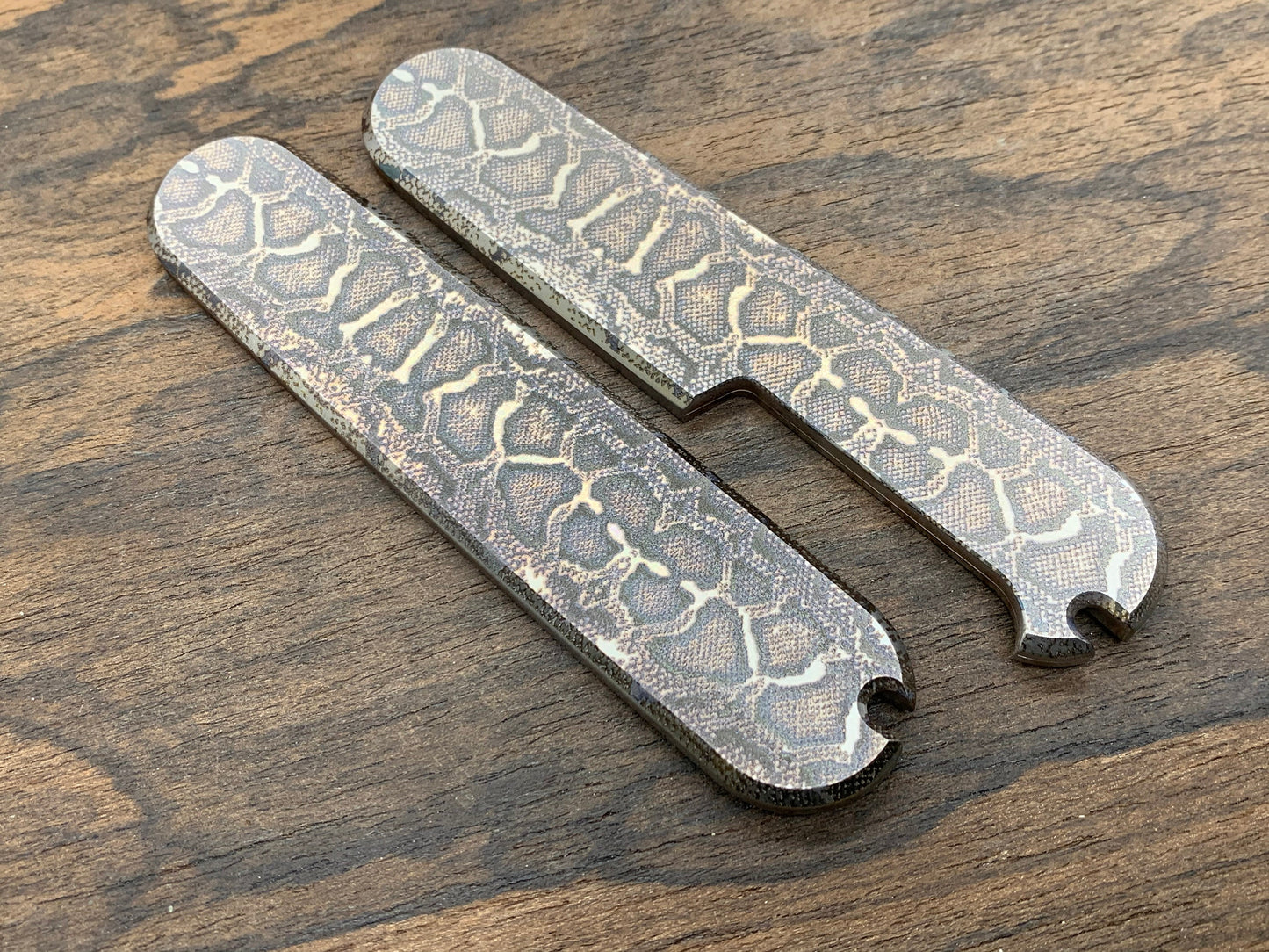 REPTILIAN engraved 91mm Titanium Scales for Swiss Army SAK