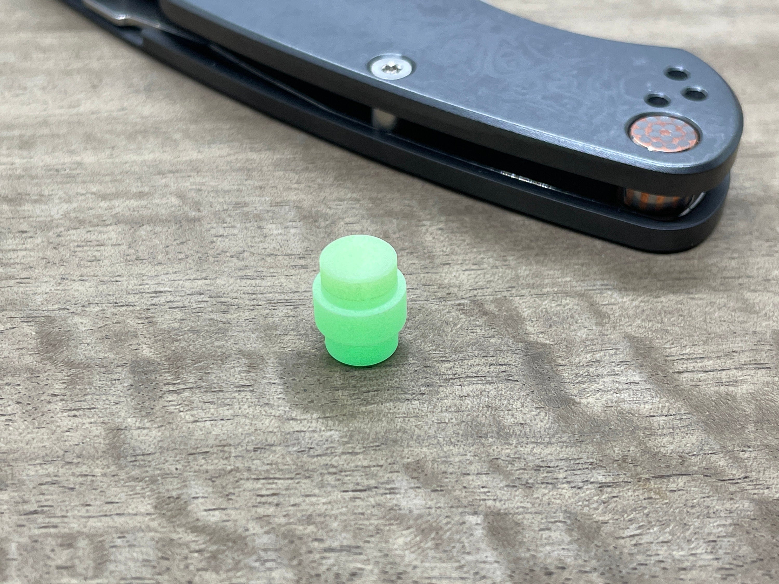TurboGlow lanyard hole stopper for PM2 & Para 3 Paramilitary 2 Spyderco