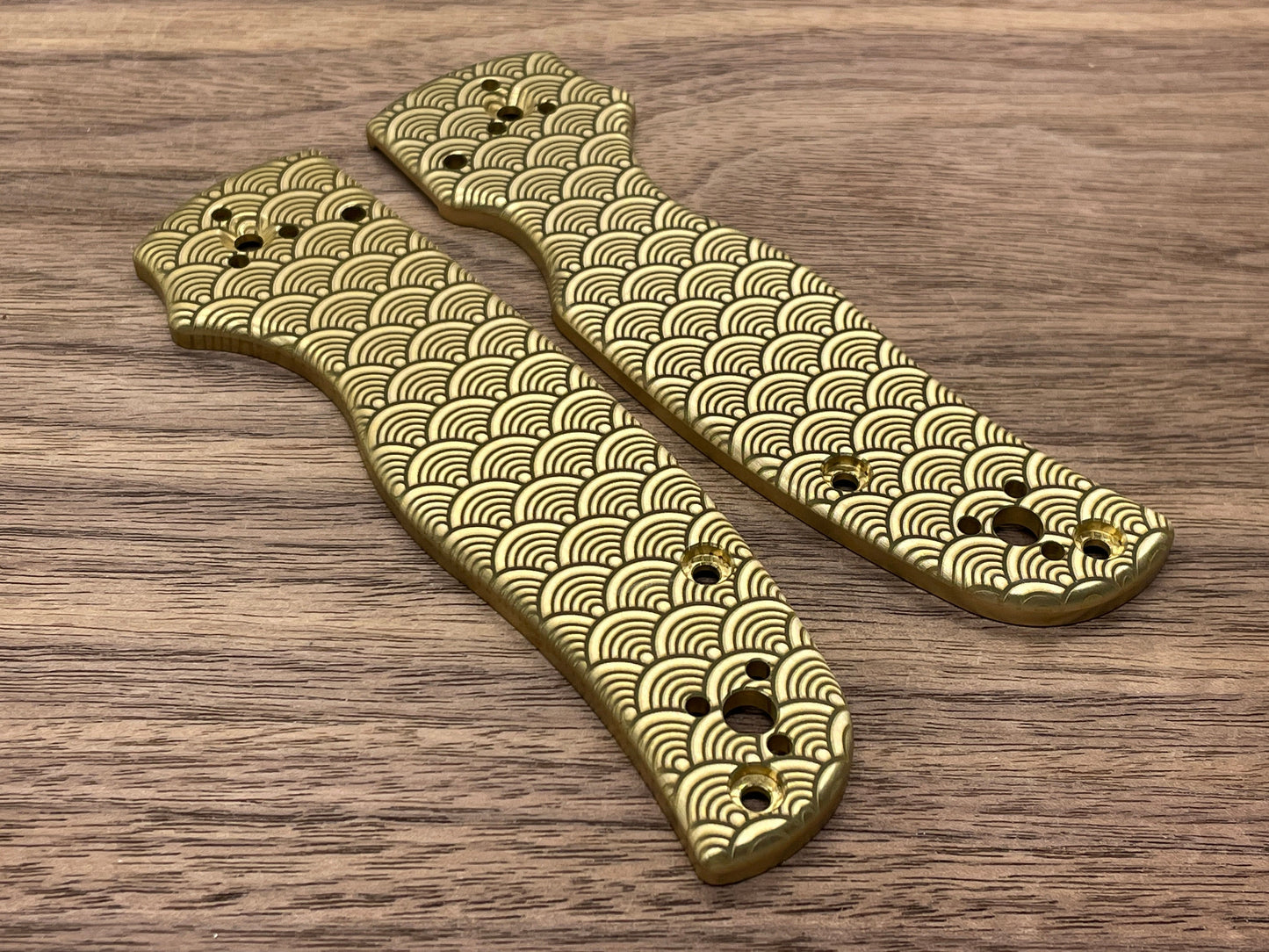 SEIGAIHA Brass Scales for SHAMAN Spyderco